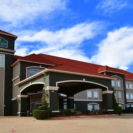 La Quinta By Wyndham Glen Rose Hotel Exterior photo